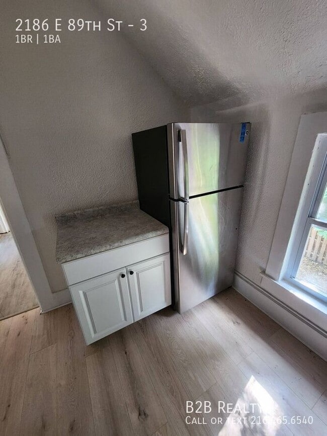 Foto del edificio - 2186 E 89th St