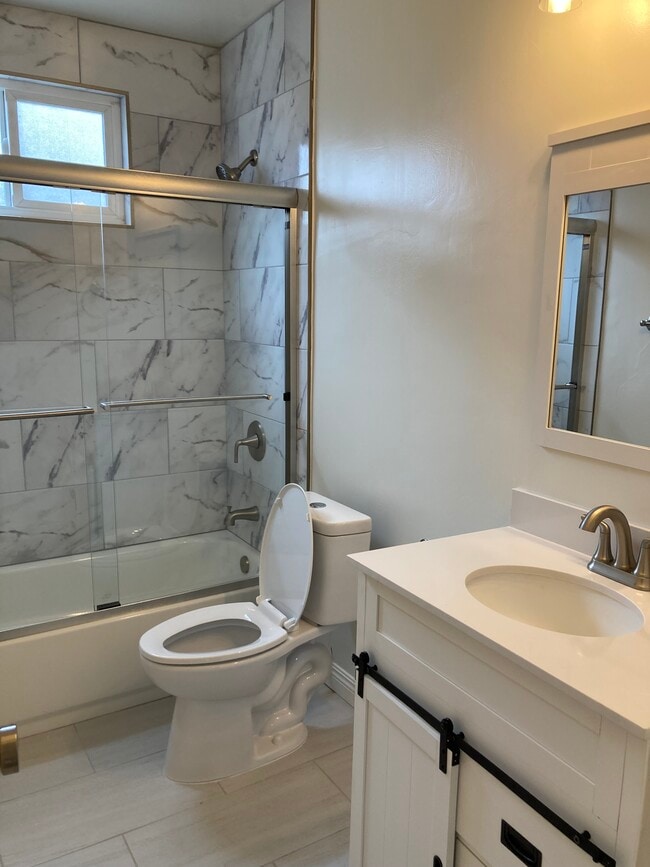 Bathroom - 680 S Marengo Ave