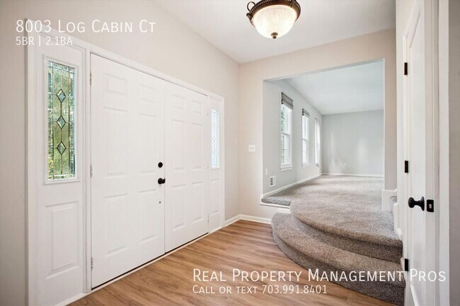 Building Photo - 8003 Log Cabin Ct