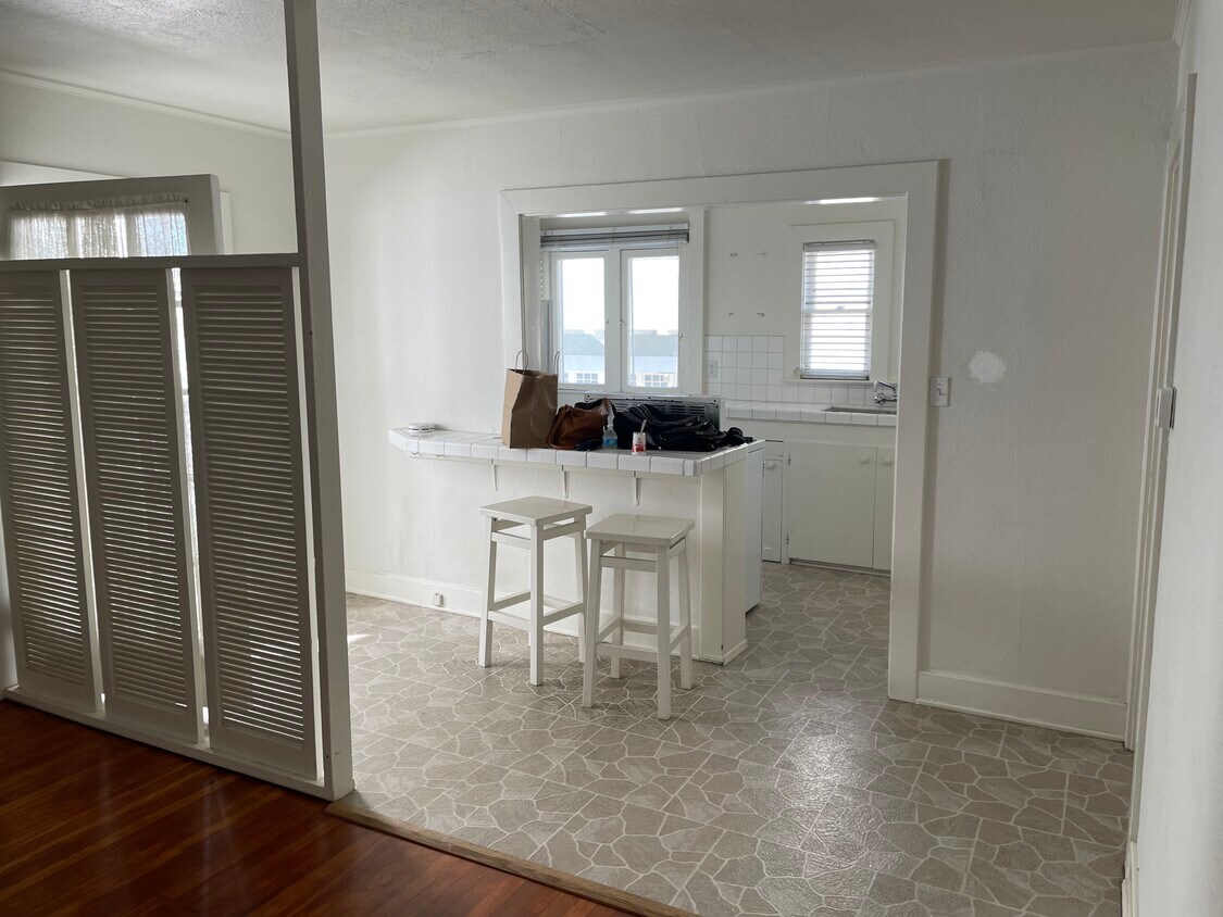 Kitchen from Living rm - 409 16th Pl