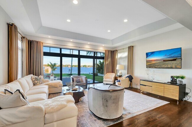 Foto del edificio - 310 S Lake Dr