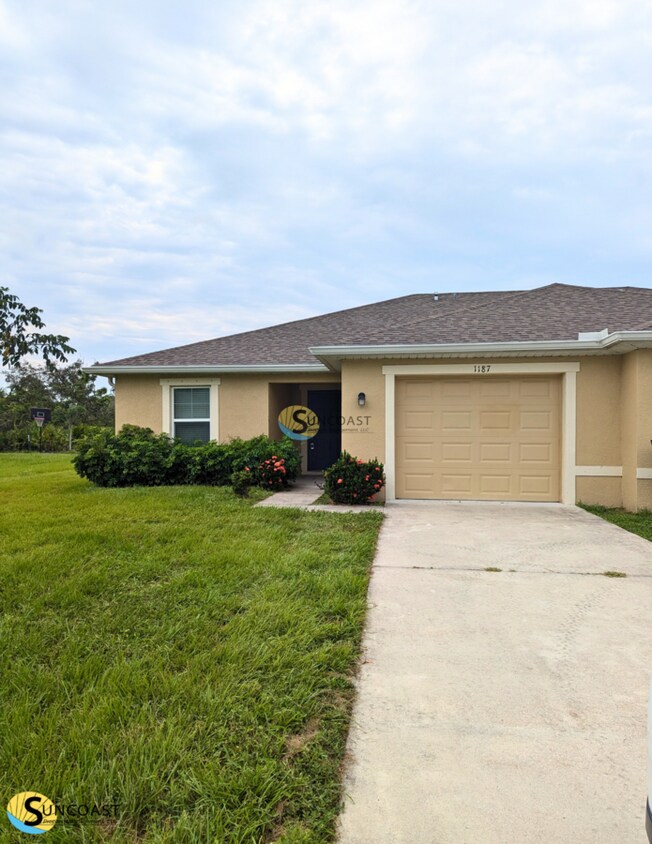 Foto principal - 1187 Highlands Rd