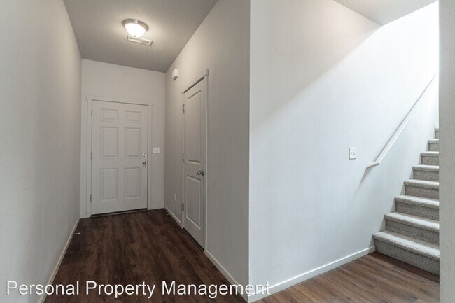 Building Photo - 3 br, 2.5 bath House - 11502 NE 125th Ave