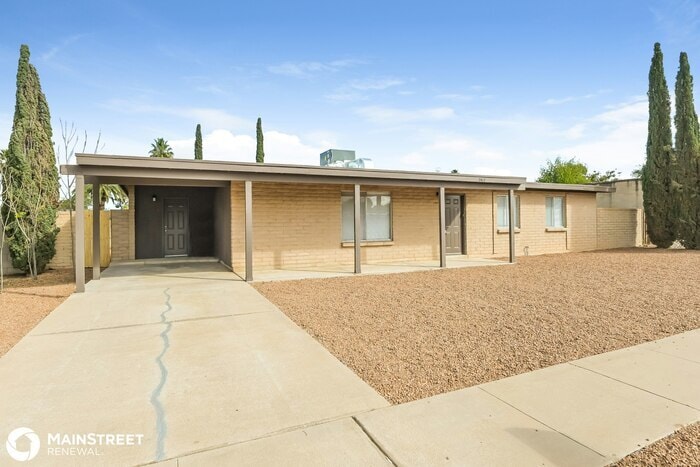Primary Photo - 7417 E Tamara Dr