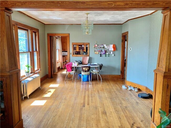 Foto del edificio - 1401 Mather Ave