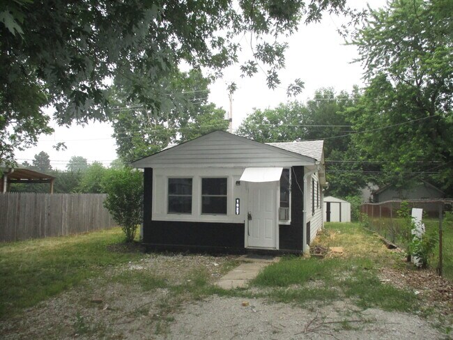 Foto del edificio - 1627 N Alton Ave