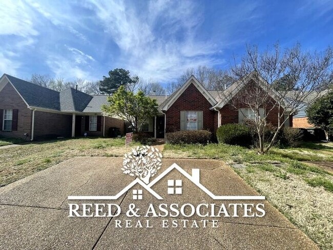 Building Photo - Charming Cordova Townhome!