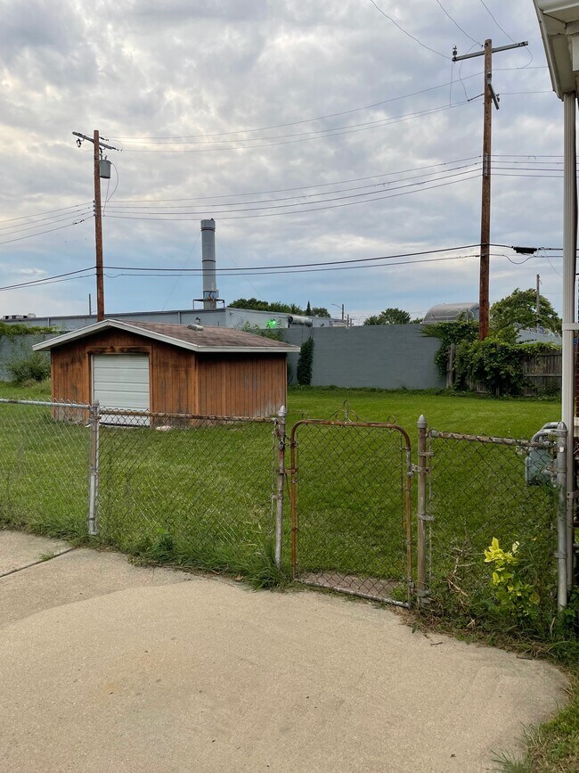11421 Portlance St, Detroit, MI 48205 House Rental in Detroit, MI