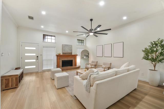 Foto del edificio - 7809 Prescott Dr