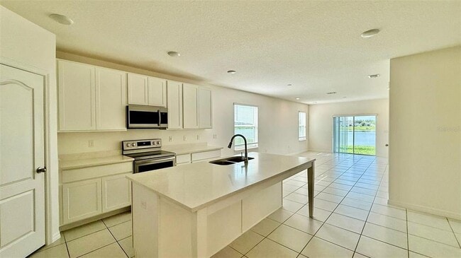 Building Photo - 2224 Canyon Breeze Ave