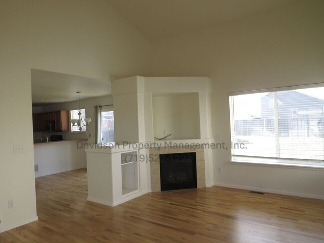 Foto del edificio - Charming 3 Bedroom House in Stetson Hills