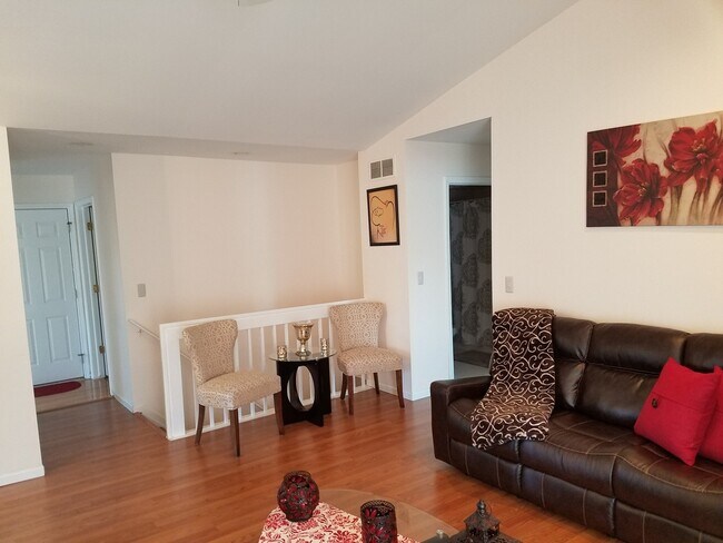 Foto del edificio - 5476 Victory Cir