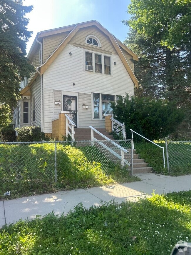 Building Photo - 2827 N 23rd St