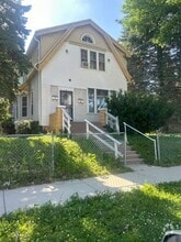 Building Photo - 2827 N 23rd St