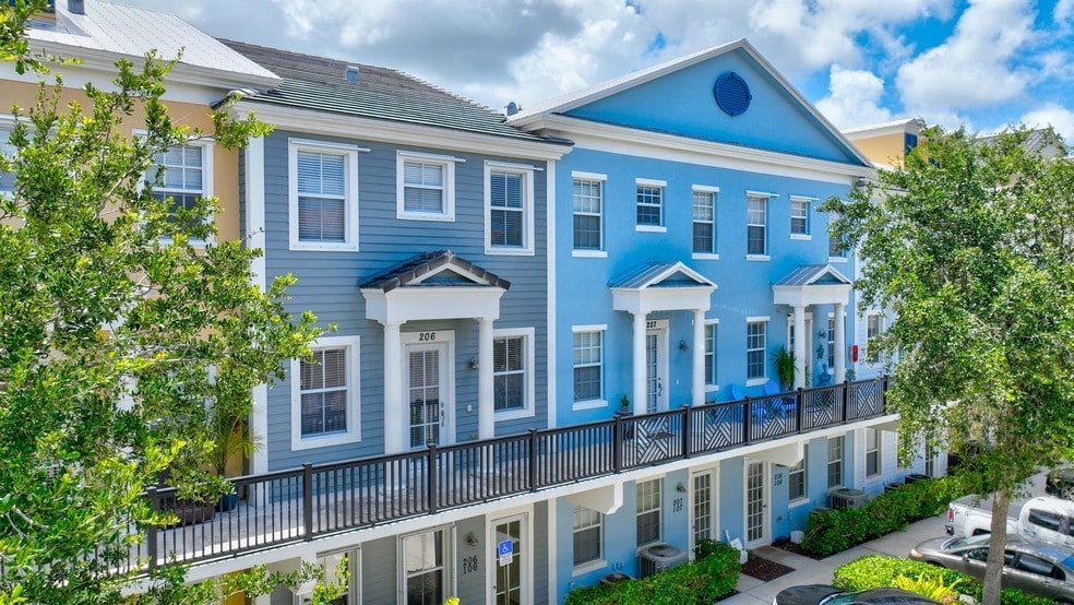 Foto principal - 221 Greenwich Cir