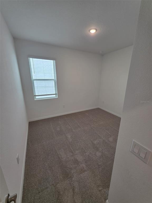 Foto del edificio - 6008 Vision Rd