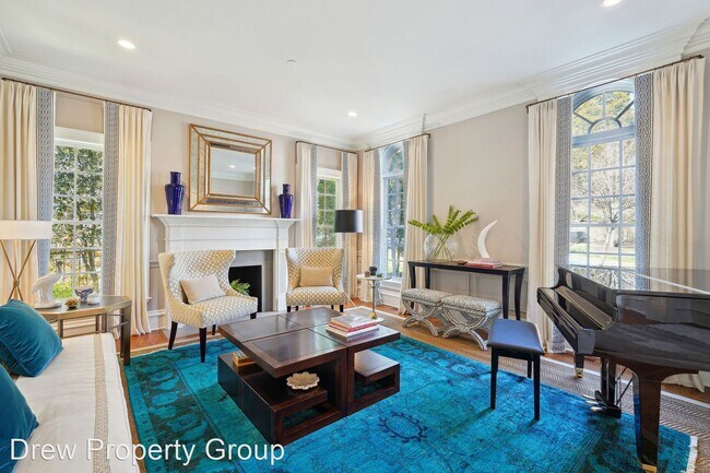 Foto del edificio - 6 br, 5.5 bath House - 1958 Foxview Circle NW