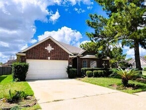 Building Photo - 18215 Linden Forest Ln