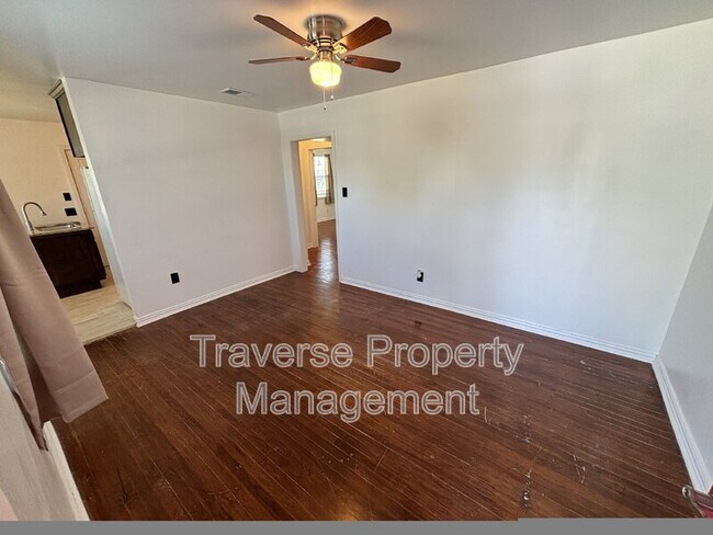 Building Photo - 2645 Canberra Ct