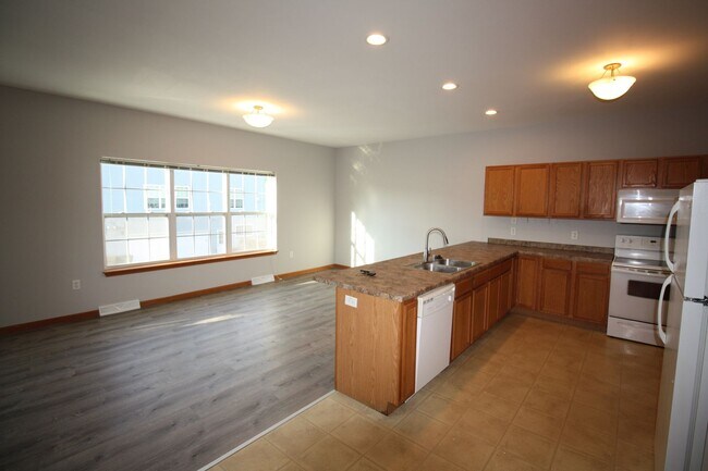 Foto del edificio - 4219 Owl Creek Dr