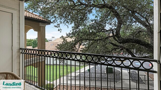 Foto del edificio - 19275 Stone Oak Pkwy