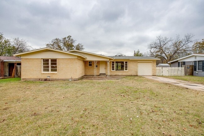 Photo - 4315 Mackey Dr House