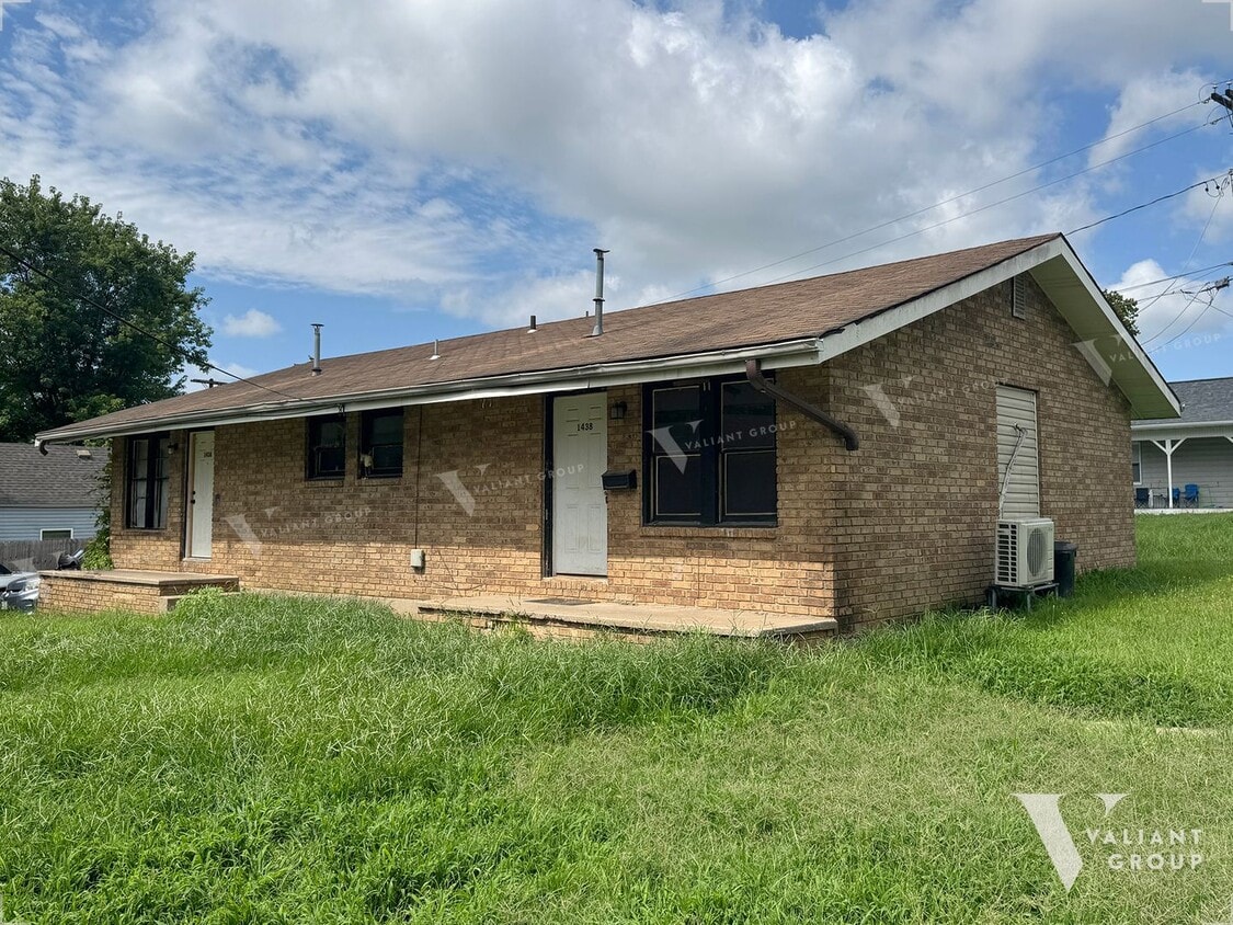 Primary Photo - Newly Renovated 2-Bedroom, 1-Bath Duplex F...
