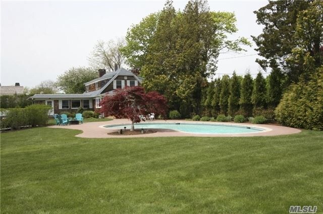 Primary Photo - 241 Oneck Ln