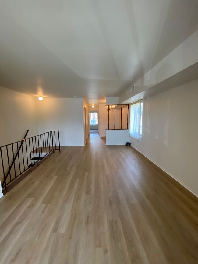 Building Photo - Lovely 1 BR / 1 BA Apartment in Mt. Joy!