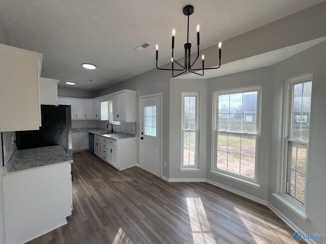 Foto del edificio - 103 Kestrel Ct SW