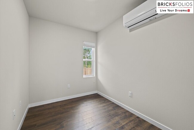 Building Photo - Indulge in Marysville's Finest: Luxuriate ...