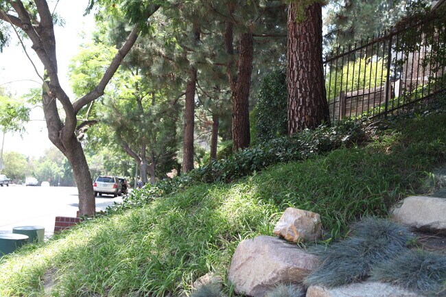 Wilson Summit is located in Monterey Hill area close to South Pasadena. - 4280 Via Arbolada