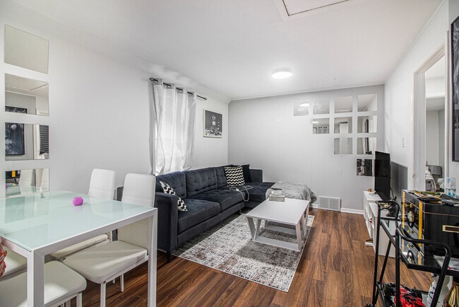 Photo du bâtiment - 197 Mcarthur Av