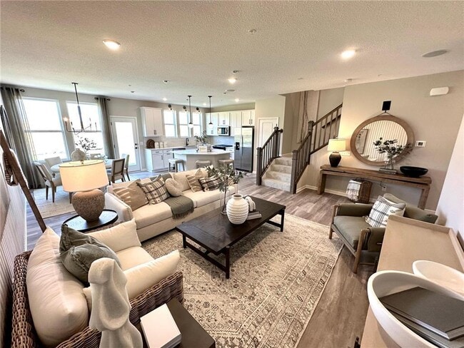 Building Photo - 14949 Athlone Pl