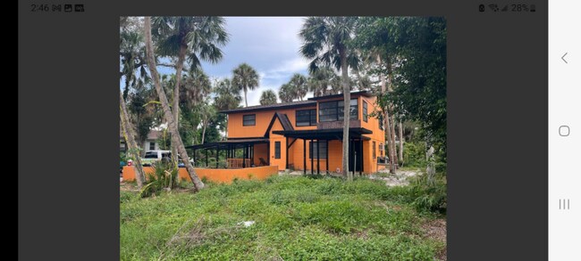 Building Photo - 450 Shamrock Dr