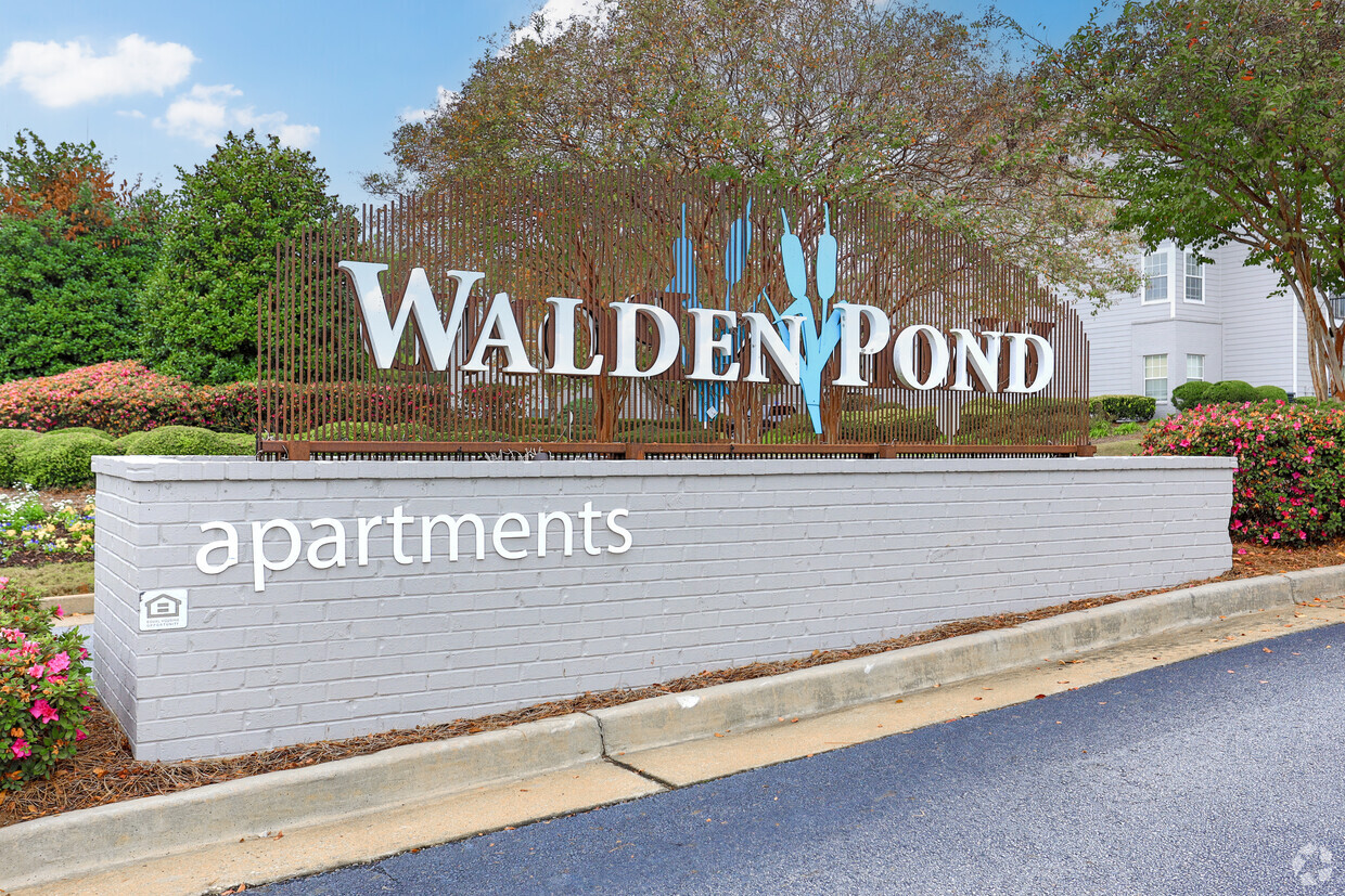 Primary Photo - Walden Pond Apartments