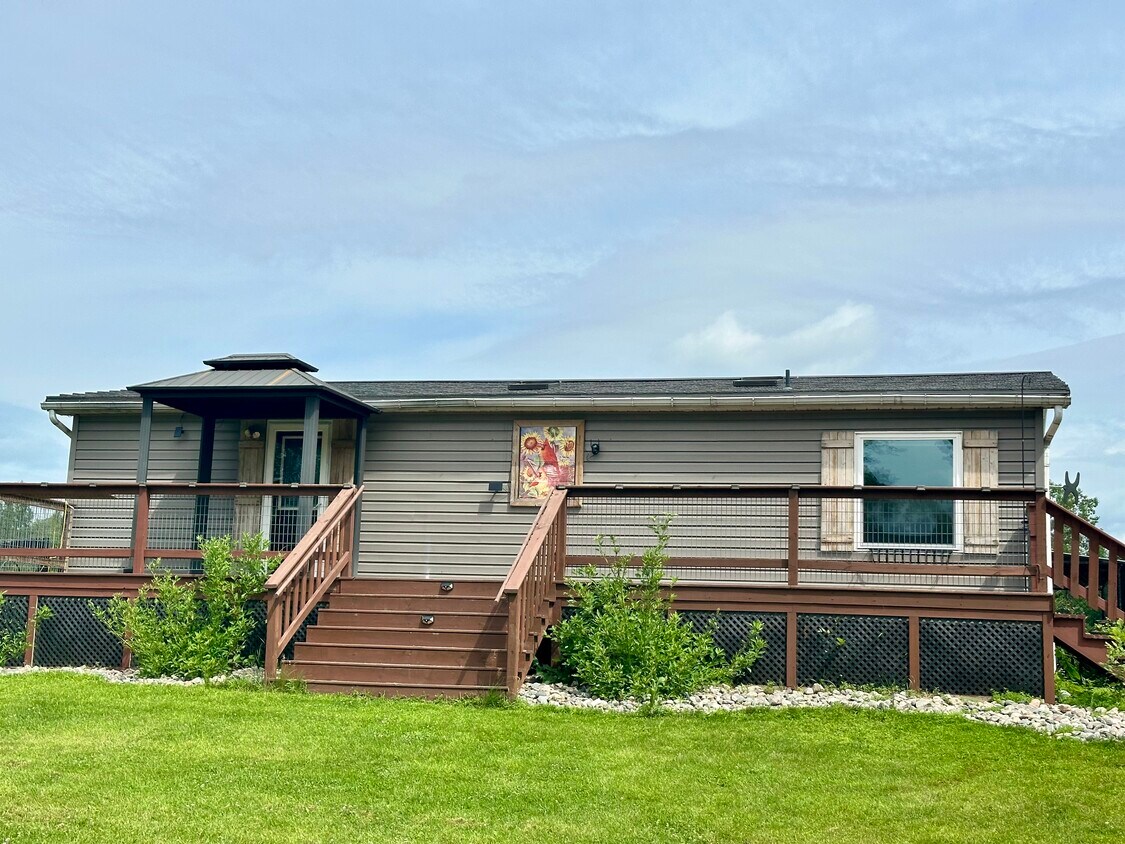 Foto principal - 7166 Sundew Rd