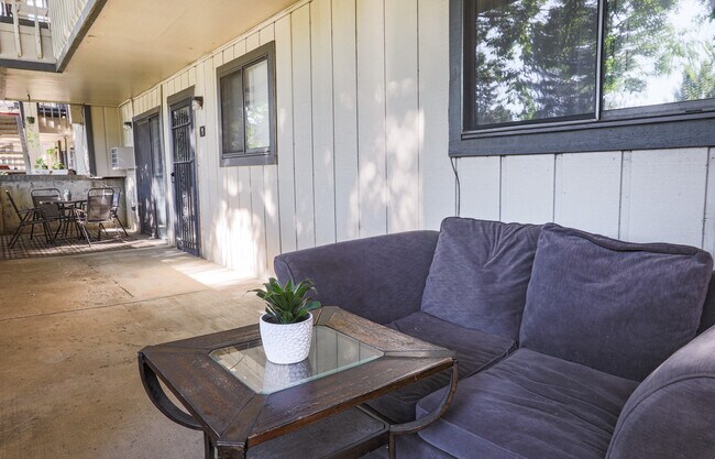 Large Patio - 665 Manhattan Dr