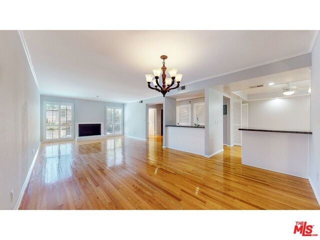 Primary Photo - 11062 La Grange Ave