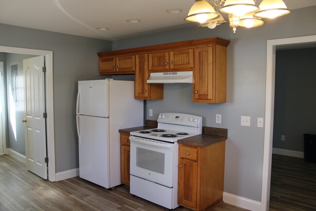 New refrigerator and stove - 310 Chestnut Alley