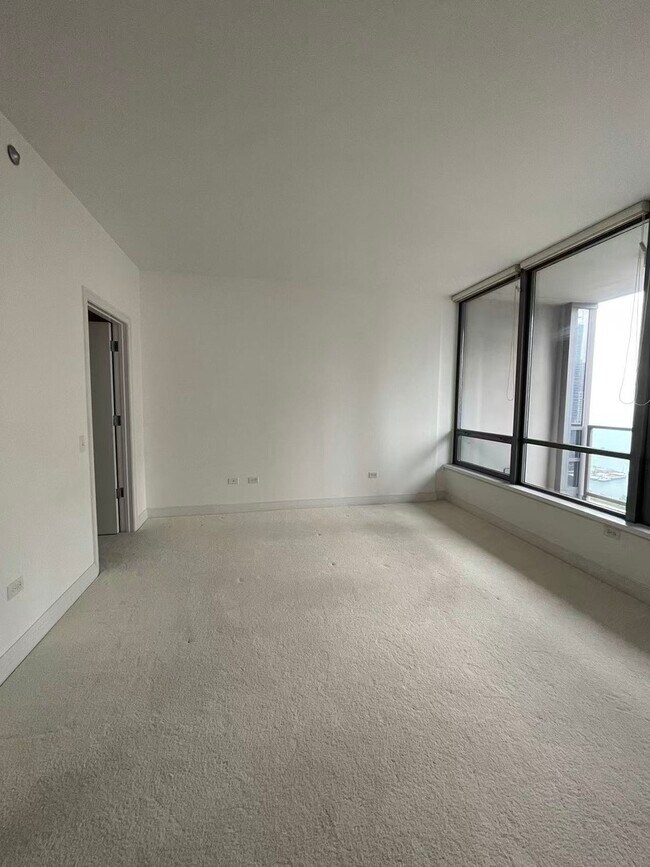 Foto del edificio - 600 N Lake Shore Dr