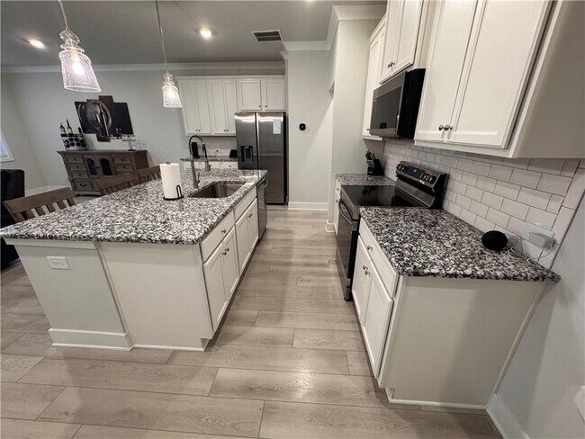 Foto del edificio - 220 Depot Lndg Rd