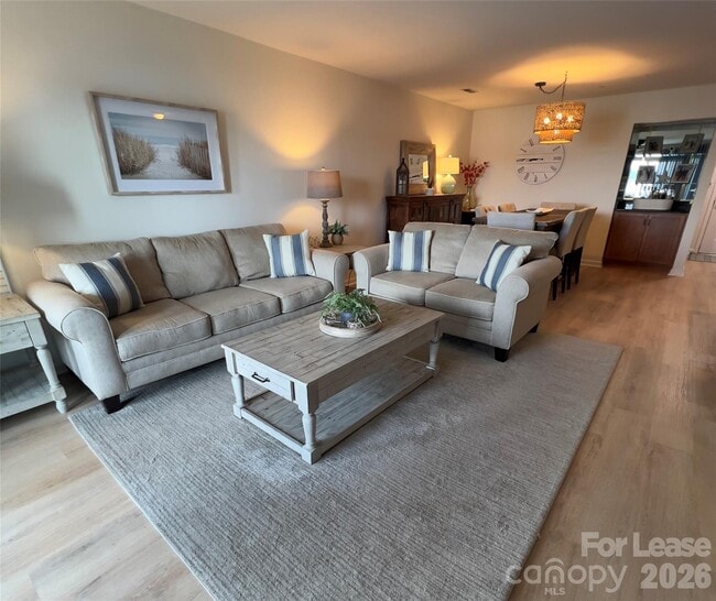 Building Photo - 18629 Vineyard Point Ln