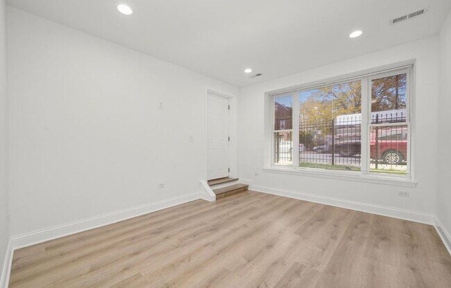 Foto del edificio - 2721 S Pulaski Rd