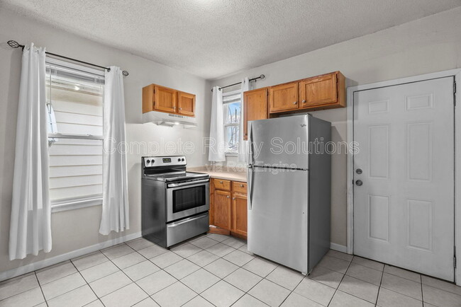 Building Photo - 4152 Wilmington Ave