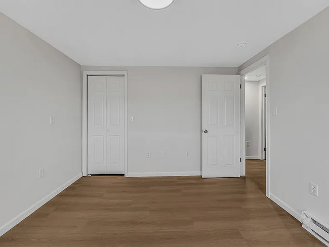 Building Photo - 141 Throop St