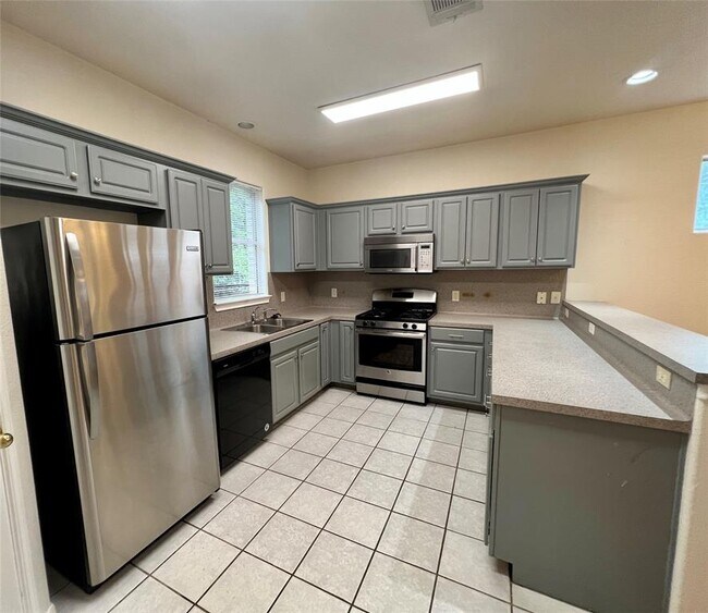 Building Photo - 5808 West Gate Blvd