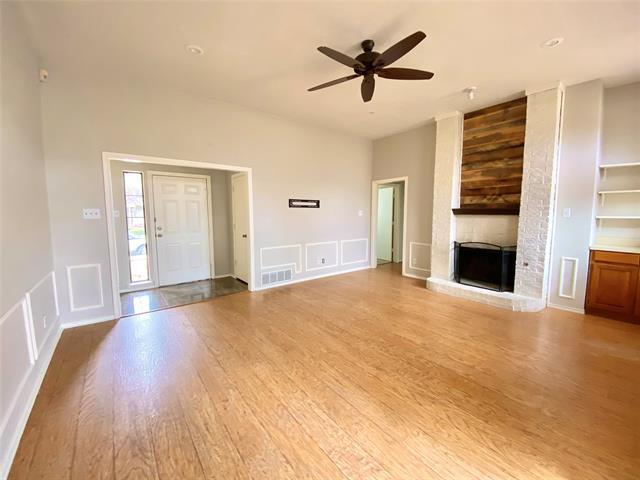 Foto del edificio - 4104 Juniper Ln