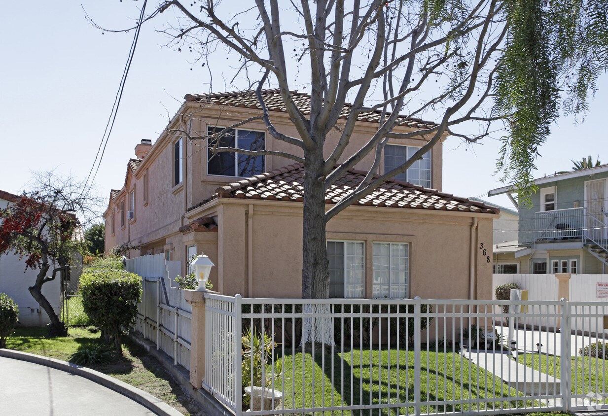 Building Photo - 368 G St
