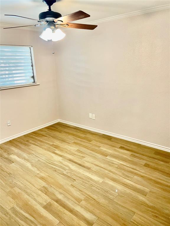 Foto del edificio - 3220 69th St